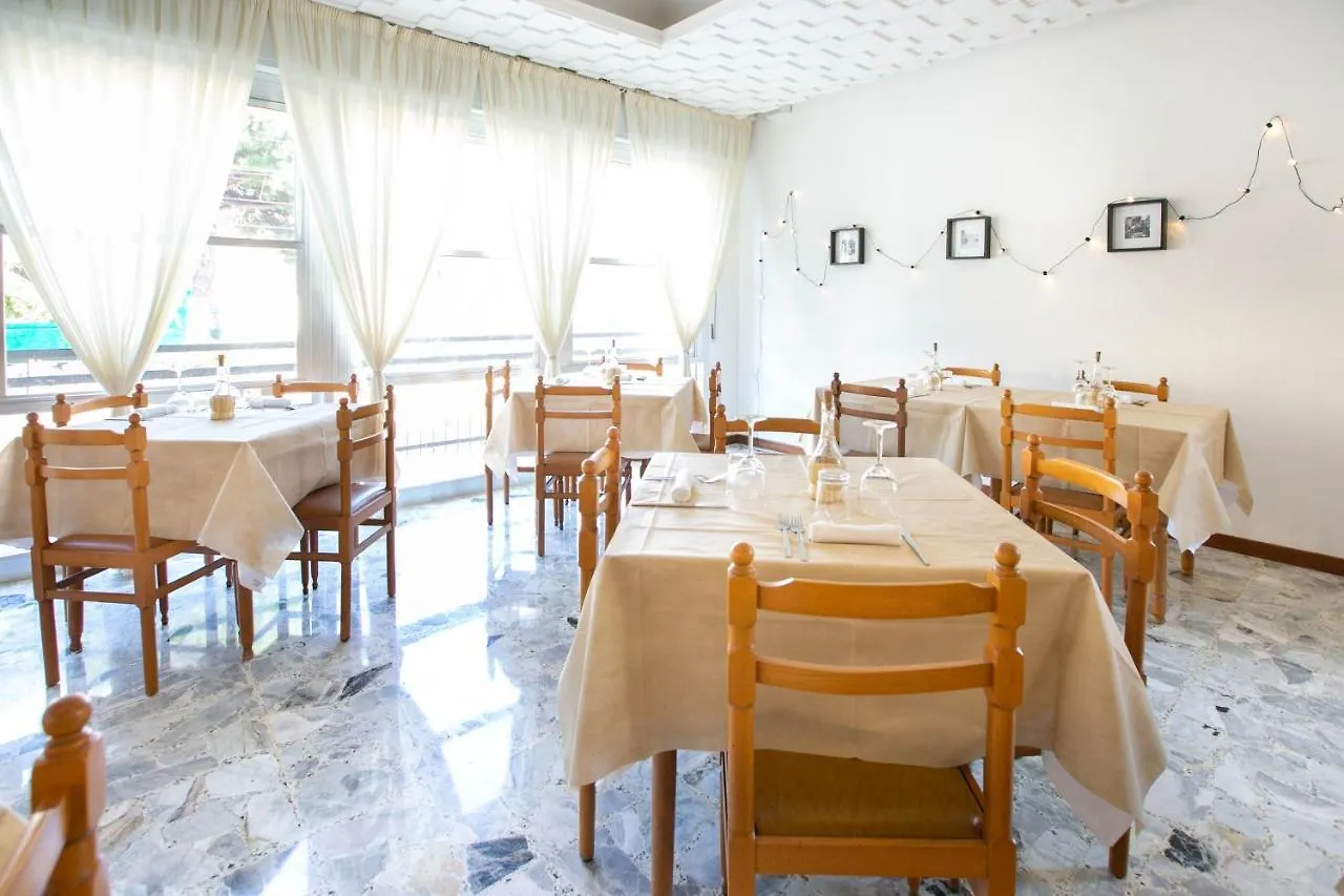 **  Hotel Albatros Bellaria-Igea Marina Italy